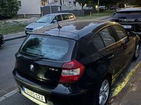 Gebraucht BMW 118 122 PS (89 kW) 2005 Schwarz Kleinwagen