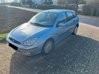 Gebraucht Ford Focus 101 PS (74 kW) 2004 Blau Limousine