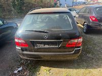 Gebraucht Mercedes E220 150 PS (110 kW) 2005 Schwarz Kombi