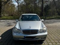 Gebraucht Mercedes C180 129 PS (94 kW) 2001 Silber Limousine