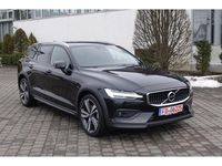 Gebraucht Volvo V60 CC Plus 197 PS (144 kW) 2023 Schwarz Kombi