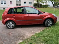 Gebraucht Ford Fiesta Style 80 PS (58 kW) 2008 Rot Kleinwagen