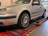 Gebraucht VW Golf IV 75 PS (55 kW) 2001 Grau Limousine