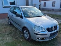 Gebraucht VW Polo 60 PS (44 kW) 2006 Silber Kleinwagen