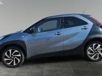 Neu Toyota Aygo X 72 PS (52 kW) 2025 Grau SUV