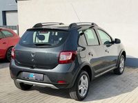 Gebraucht Dacia Sandero Stepway 90 PS (66 kW) 2016 Grau Kleinwagen