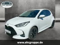 Neu Toyota Yaris Connect Style 116 PS (85 kW) 2026 Rot Kleinwagen