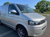 Gebraucht VW Transporter 140 PS (102 kW) 2012 Reflexsilber metallic Van