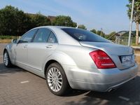 Gebraucht Mercedes S500 435 PS (319 kW) 2011 Silber metallic Limousine