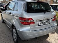 Gebraucht Mercedes B150 95 PS (69 kW) 2006 Silber Van / Kleinbus