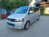 Gebraucht VW Caravelle 139 PS (102 kW) 2010 Silber Van / Kleinbus