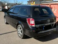 Używany Opel Astra 115 KM (84 kW) 2007 Czarny Kombi
