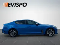 Gebraucht Kia Stinger GT-Line 256 PS (188 kW) 2018 Blau Kleinwagen