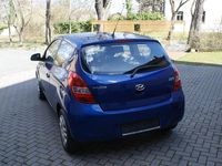Gebraucht Hyundai i20 Edition+ 77 PS (56 kW) 2011 Blau Kleinwagen