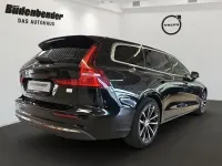 Gebraucht Volvo V60 Core 253 PS (186 kW) 2023 Schwarz Kombi