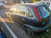 Używany Opel Corsa 90 KM (66 kW) 2002 Zielony Hatchback