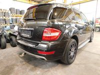 Second-hand Mercedes ML350 272 CP (200 kW) 2010 Negru SUV