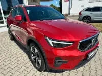 Gebraucht Volvo XC40 Core 163 PS (119 kW) 2024 Fusion red SUV