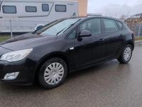 Gebraucht Opel Astra 116 PS (85 kW) 2011 Schwarz Limousine