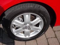 Gebraucht Toyota iQ 68 PS (50 kW) 2010 Rot Kleinwagen