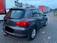 Gebraucht VW Tiguan 140 PS (102 kW) 2015 Grau SUV