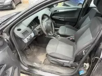 Gebraucht Opel Astra 105 PS (77 kW) 2006 Schwarz Limousine