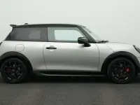 Gebraucht Mini John Cooper Works 231 PS (169 kW) 2025 Grau Kleinwagen
