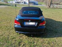 Gebraucht BMW 318 Cabriolet 143 PS (105 kW) 2011 Schwarz Cabrio