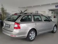 Gebraucht Skoda Octavia Elegance 122 PS (89 kW) 2012 Beige Kombi