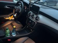Gebraucht Mercedes CLA220 177 PS (130 kW) 2017 Schwarz Limousine
