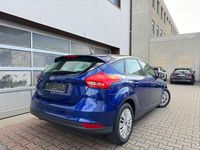 Gebraucht Ford Focus Trend 120 PS (88 kW) 2015 Blau Limousine
