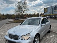 Gebraucht Mercedes C180 143 PS (105 kW) 2002 Silber Limousine