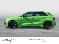 Neu Audi RS3 Sport 400 PS (294 kW) 2025 Grün Limousine