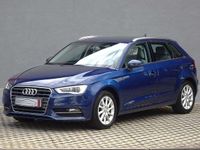 Gebraucht Audi A3 Attraction 125 PS (91 kW) 2015 Blau Kombi