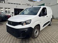 Gebraucht Peugeot Partner Premium 102 PS (75 kW) 2023 Weiß Van / Kleinbus