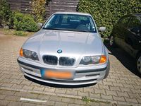 Second-hand BMW 325 2001 Argintiu Berlinǎ
