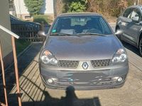 Gebraucht Renault Clio II 75 PS (55 kW) 2002 Grau Kleinwagen