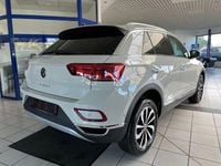 Neu VW T-Roc Style 150 PS (110 kW) 2025 Grau SUV
