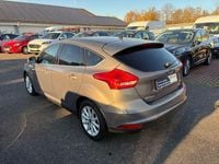 Używany Ford Focus Titanium 101 KM (74 kW) 2015 Brązowy Sedan/Limuzyna