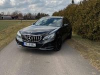 Gebraucht Mercedes E220 170 PS (125 kW) 2013 Schwarz Limousine