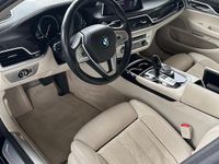 Gebraucht BMW 750 449 PS (330 kW) 2017 Blau Limousine