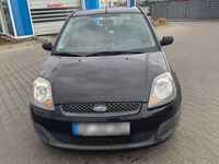 Gebraucht Ford Fiesta Ambiente 80 PS (58 kW) 2006 Schwarz Kleinwagen