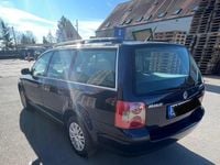 Gebraucht VW Passat 131 PS (96 kW) 2001 Blau Kombi
