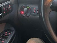 Gebraucht VW Touran 140 PS (102 kW) 2011 Schwarz Van / Kleinbus