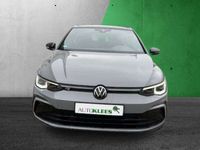 Gebraucht VW Golf VIII R-line 150 PS (110 kW) 2024 Mondsteingrau Limousine