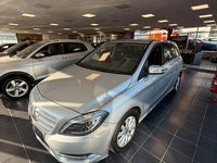 Gebraucht Mercedes B180 122 PS (89 kW) 2014 Silber Van / Kleinbus