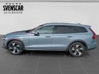 Gebraucht Volvo V60 CC 145 PS (106 kW) 2023 Kombi