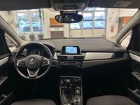 Gebraucht BMW 218 Advantage 136 PS (100 kW) 2022 Weiß Van / Kleinbus