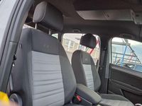 Gebraucht VW Touran Highline 150 PS (110 kW) 2024 Weiß Van / Kleinbus