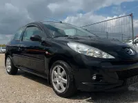 Gebraucht Peugeot 206 60 PS (44 kW) 2010 Kleinwagen